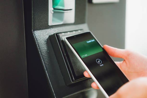 Pizza Vending Machine Trends in 2025: What Investors Need to Know 3 Touchless Payment Systems